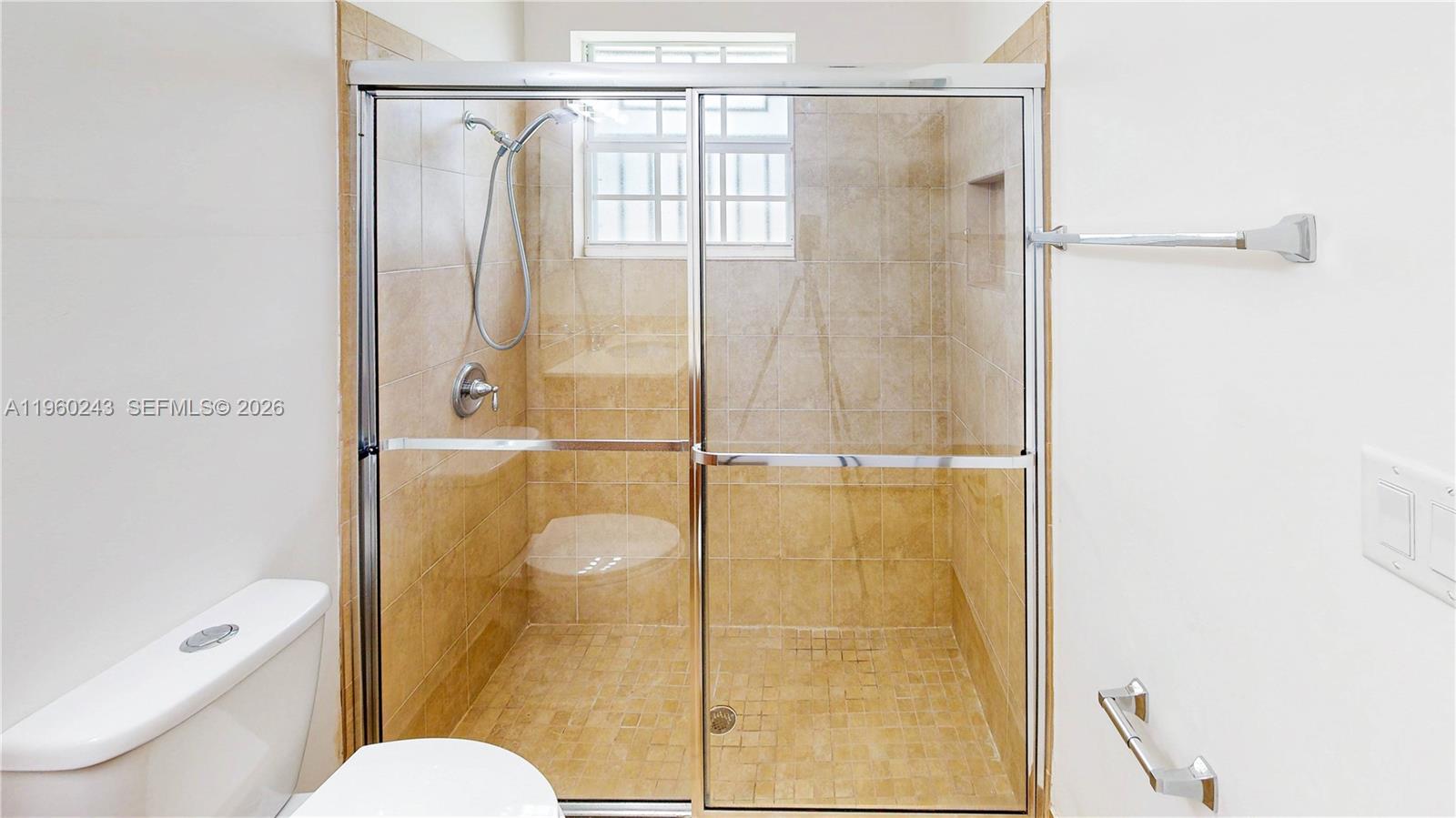 ESTATE MANSIONS 1ST ADDN - Residential