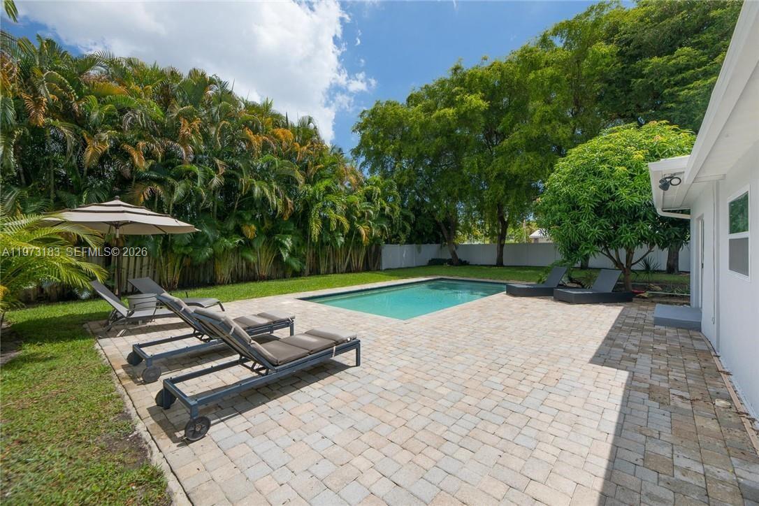 FLORANADA RIDGE SEC - Residential