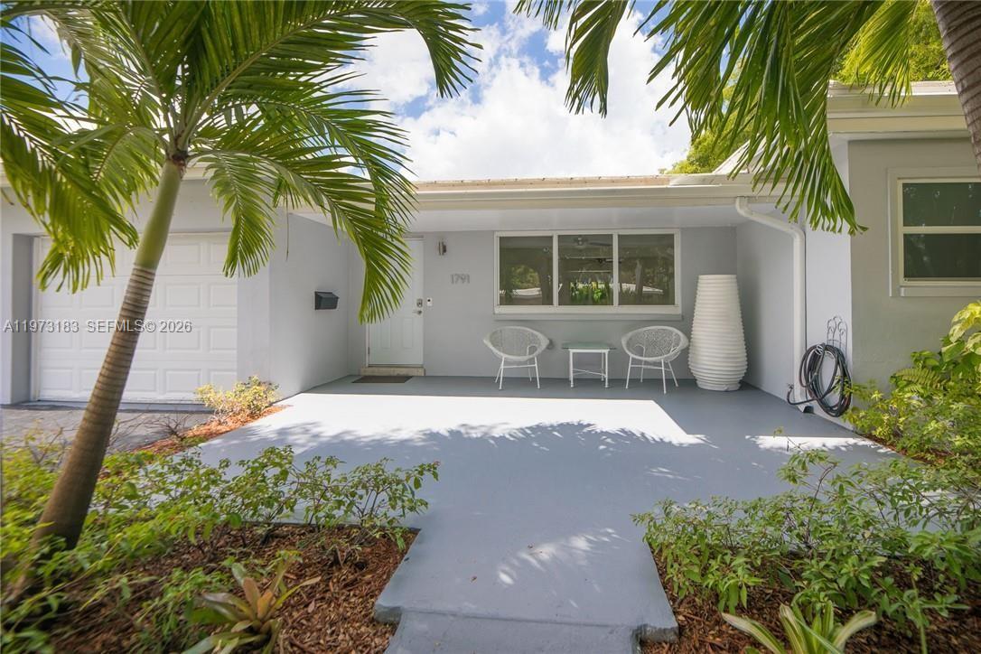 FLORANADA RIDGE SEC - Residential