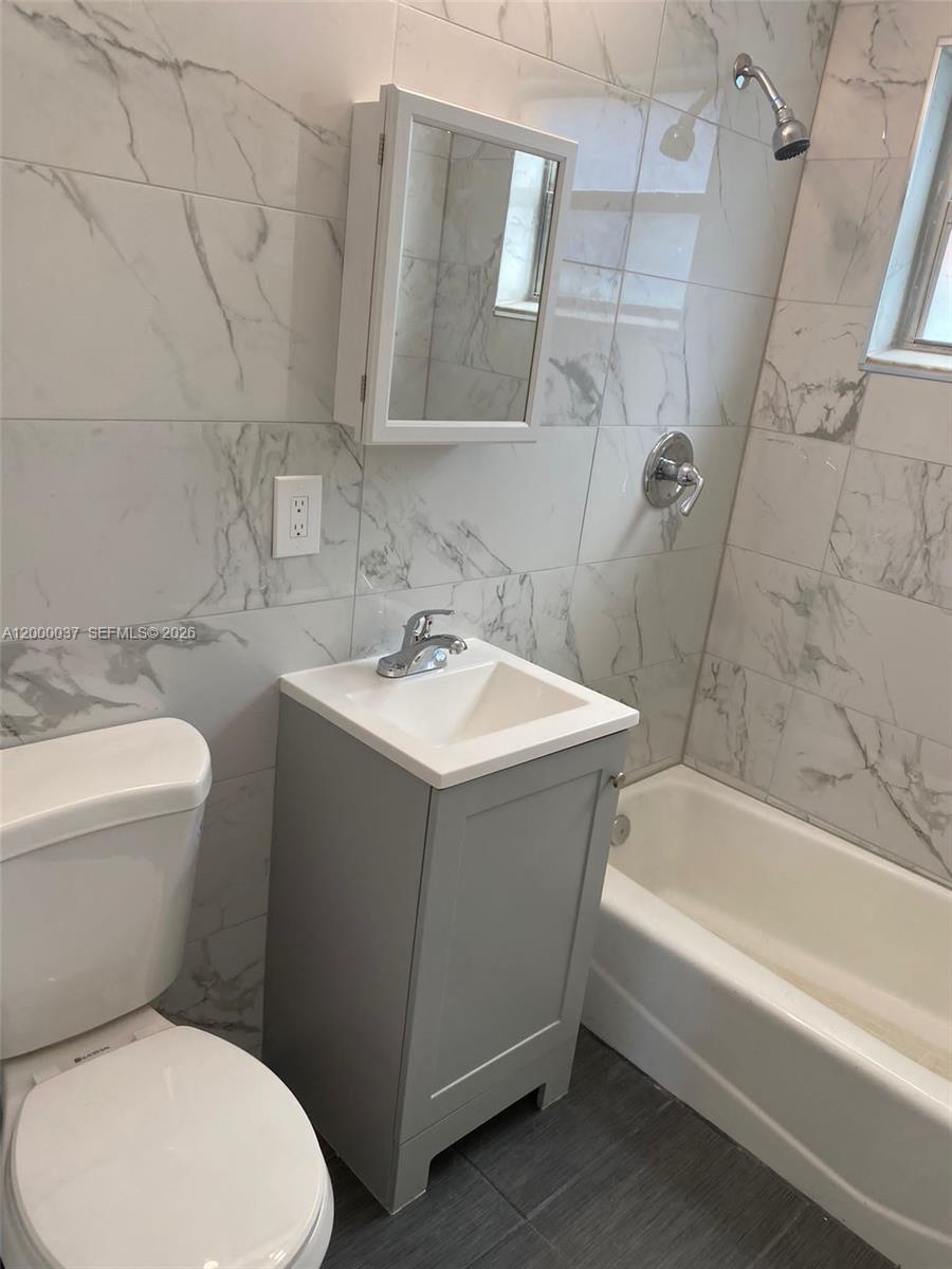 BISCAYNE BEACH-3RD ADDN - Residential Lease