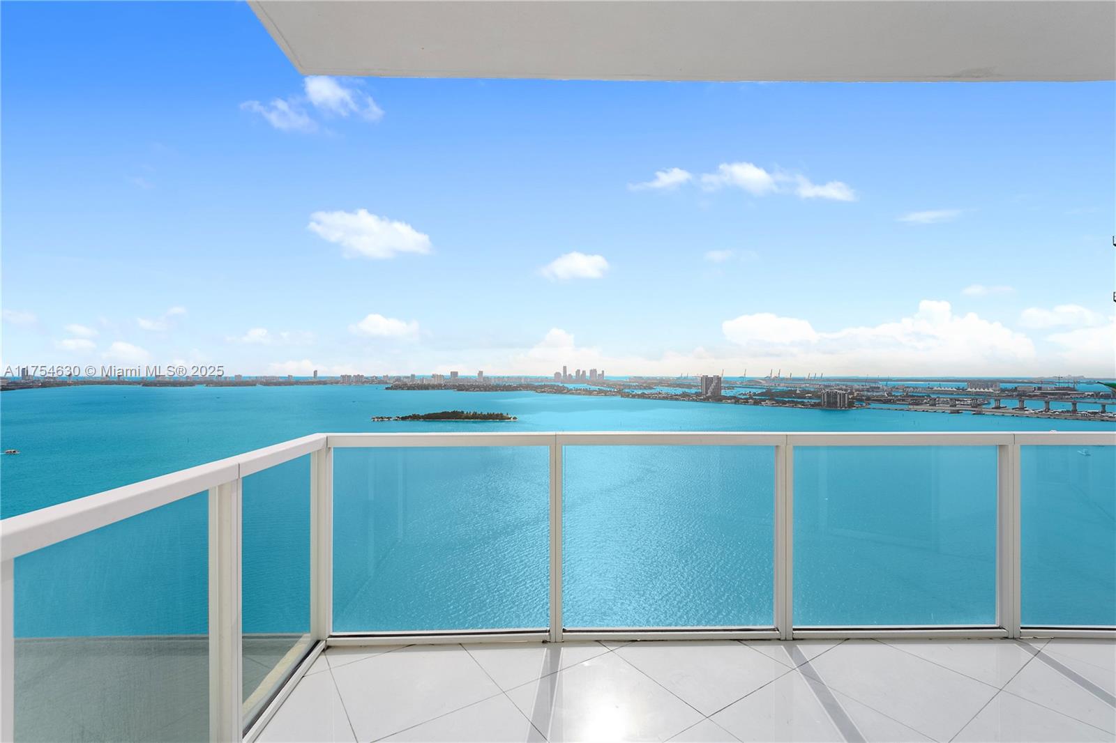 Property for Sale at 665 Ne 25th St 2601, Miami, Broward County, Florida - Bedrooms: 2 
Bathrooms: 3  - $947,000