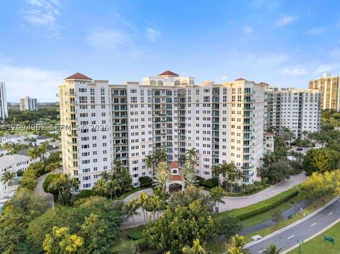 Photo of 19900 E Country Club Dr #1209, Aventura, FL 33180 (MLS # A12094962)