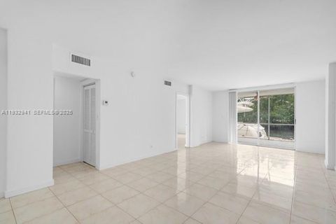 3660 NE 166th St 114 North Miami Beach FL 33160