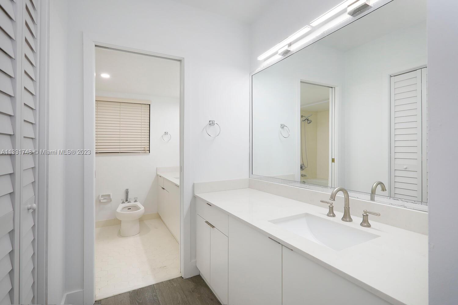 BILTMORE COURT VILLAS CON - Residential