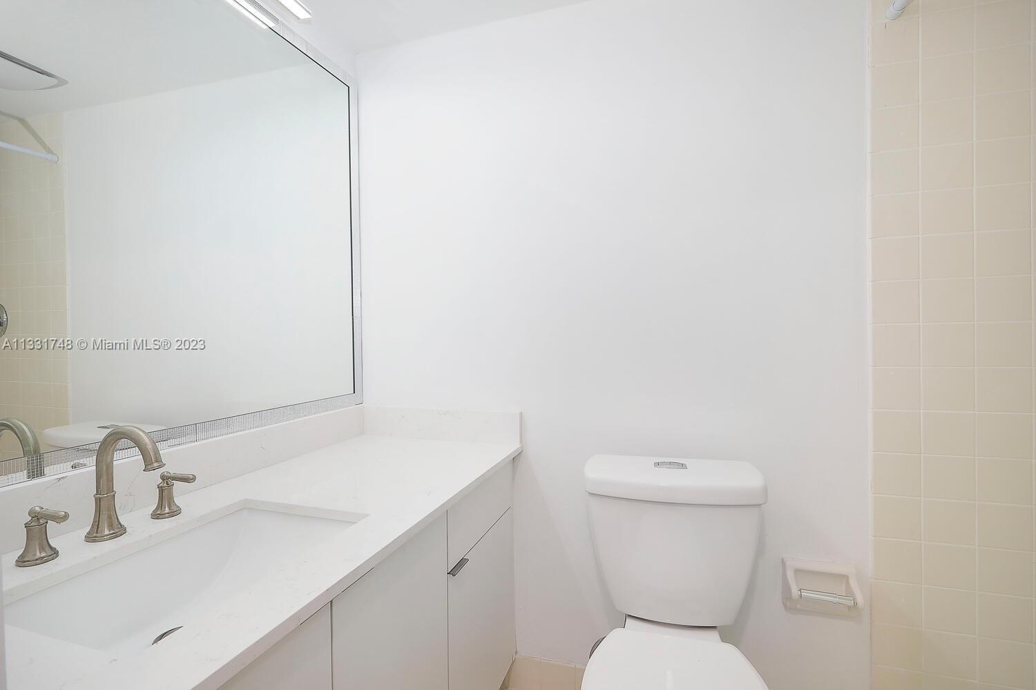 BILTMORE COURT VILLAS CON - Residential