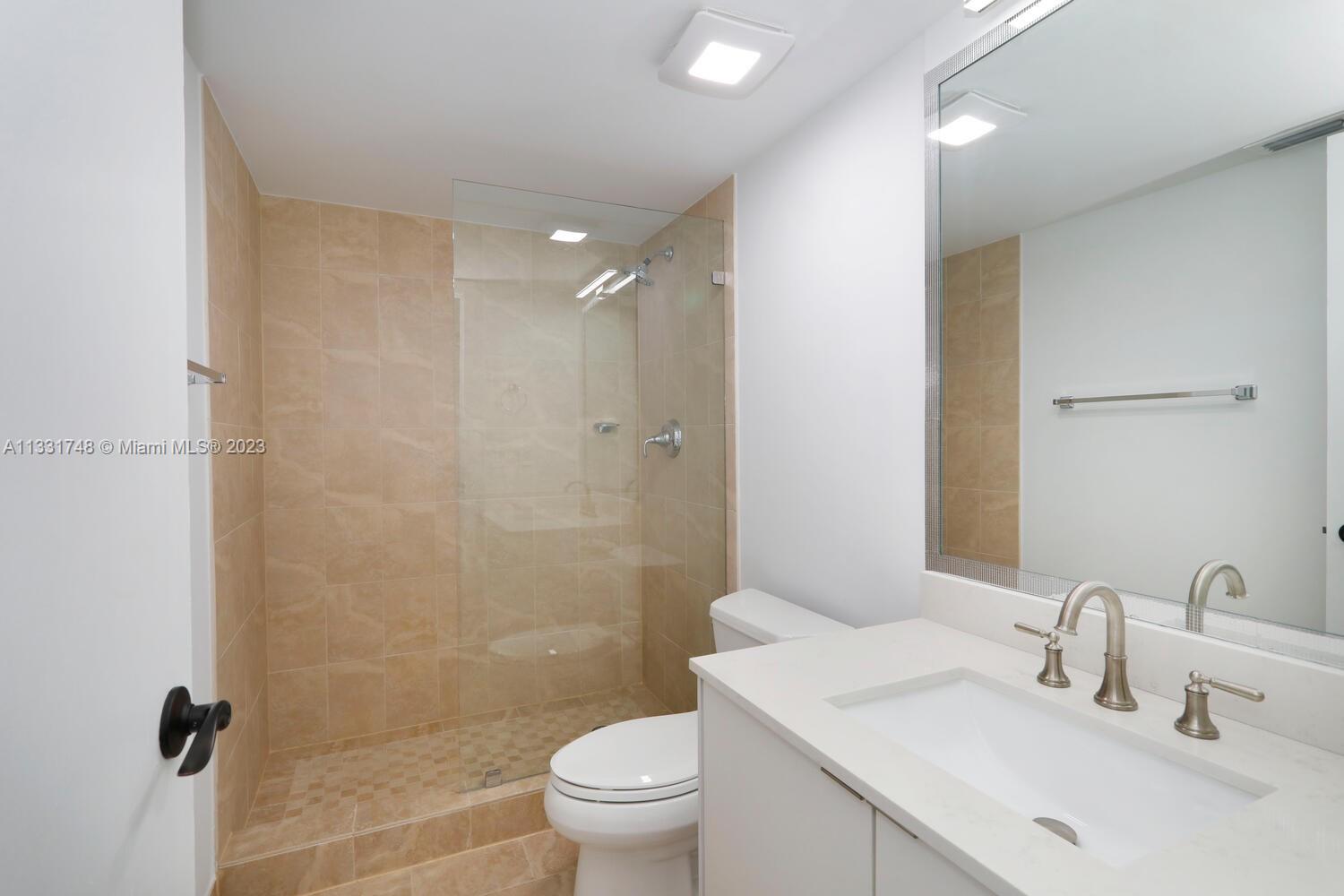 BILTMORE COURT VILLAS CON - Residential