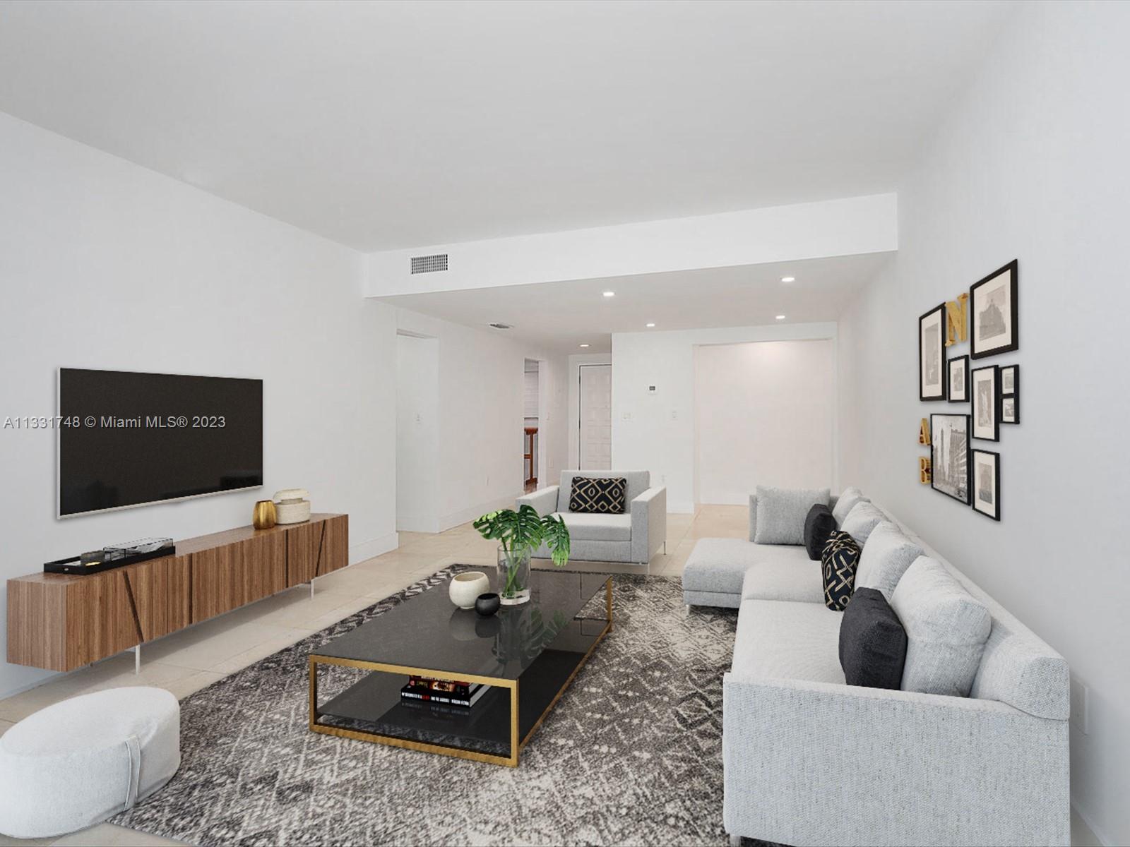 BILTMORE COURT VILLAS CON - Residential