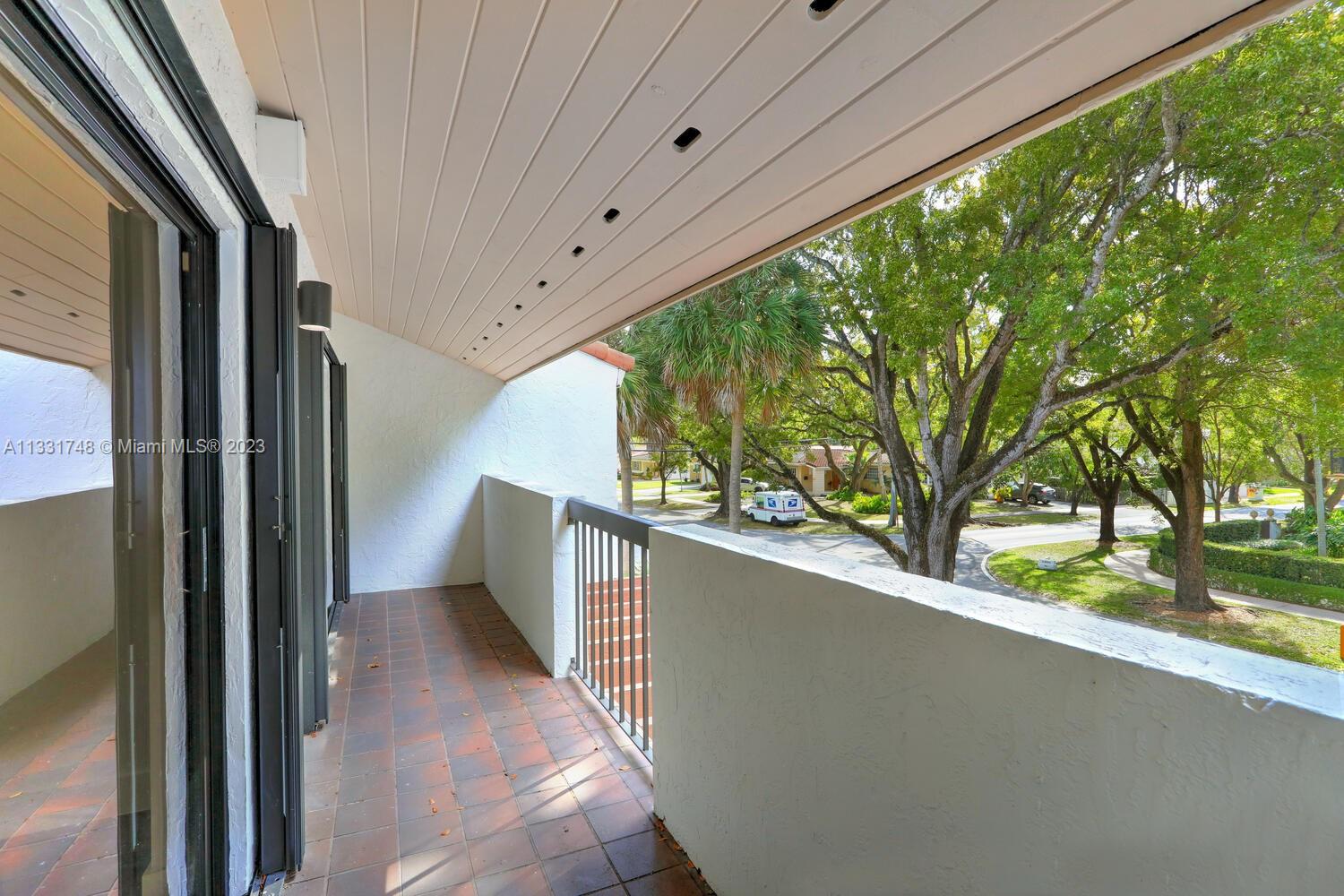 BILTMORE COURT VILLAS CON - Residential