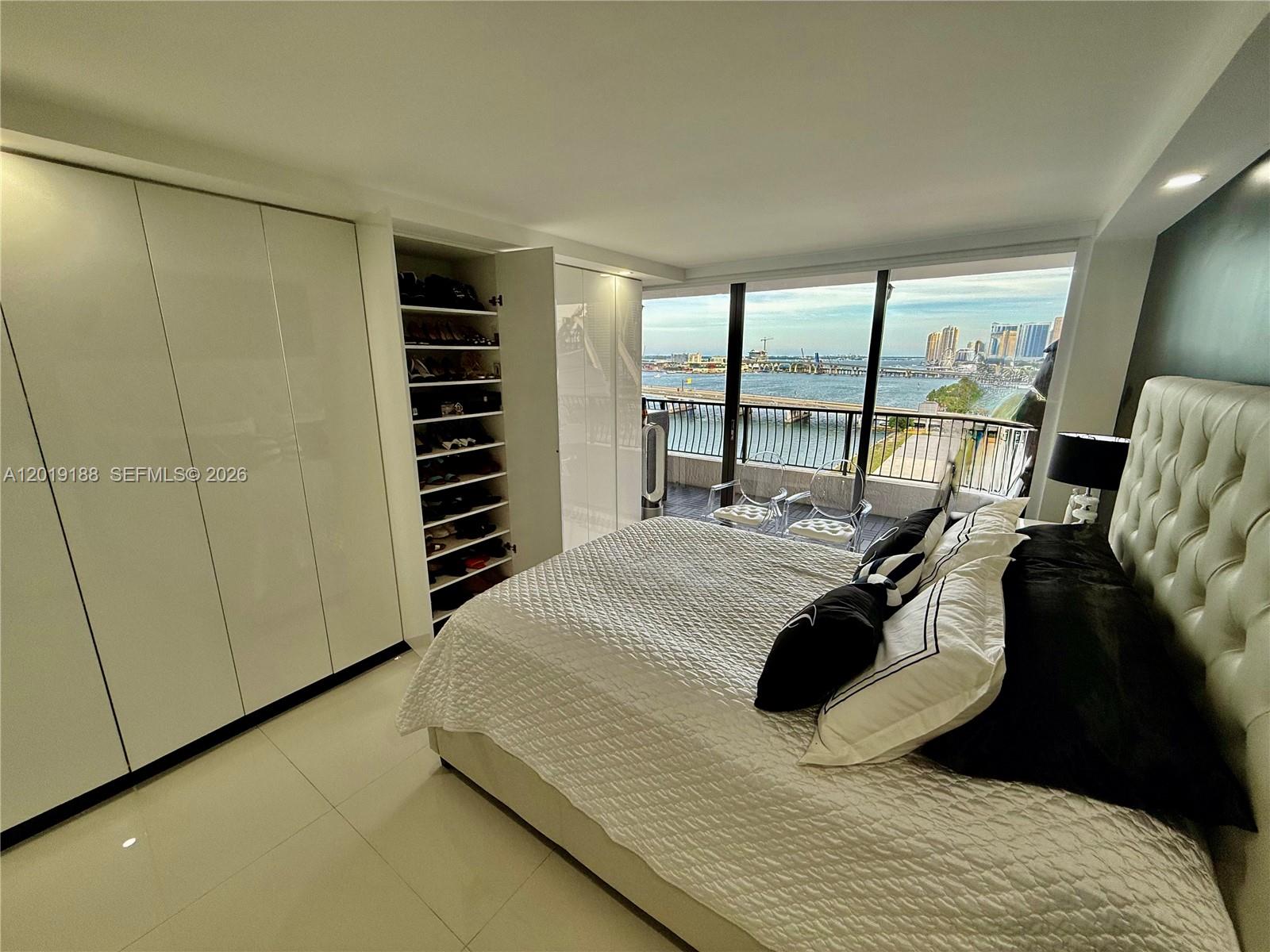 VENETIA CONDO - Residential