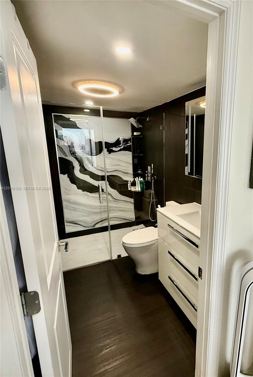 VENETIA CONDO - Residential