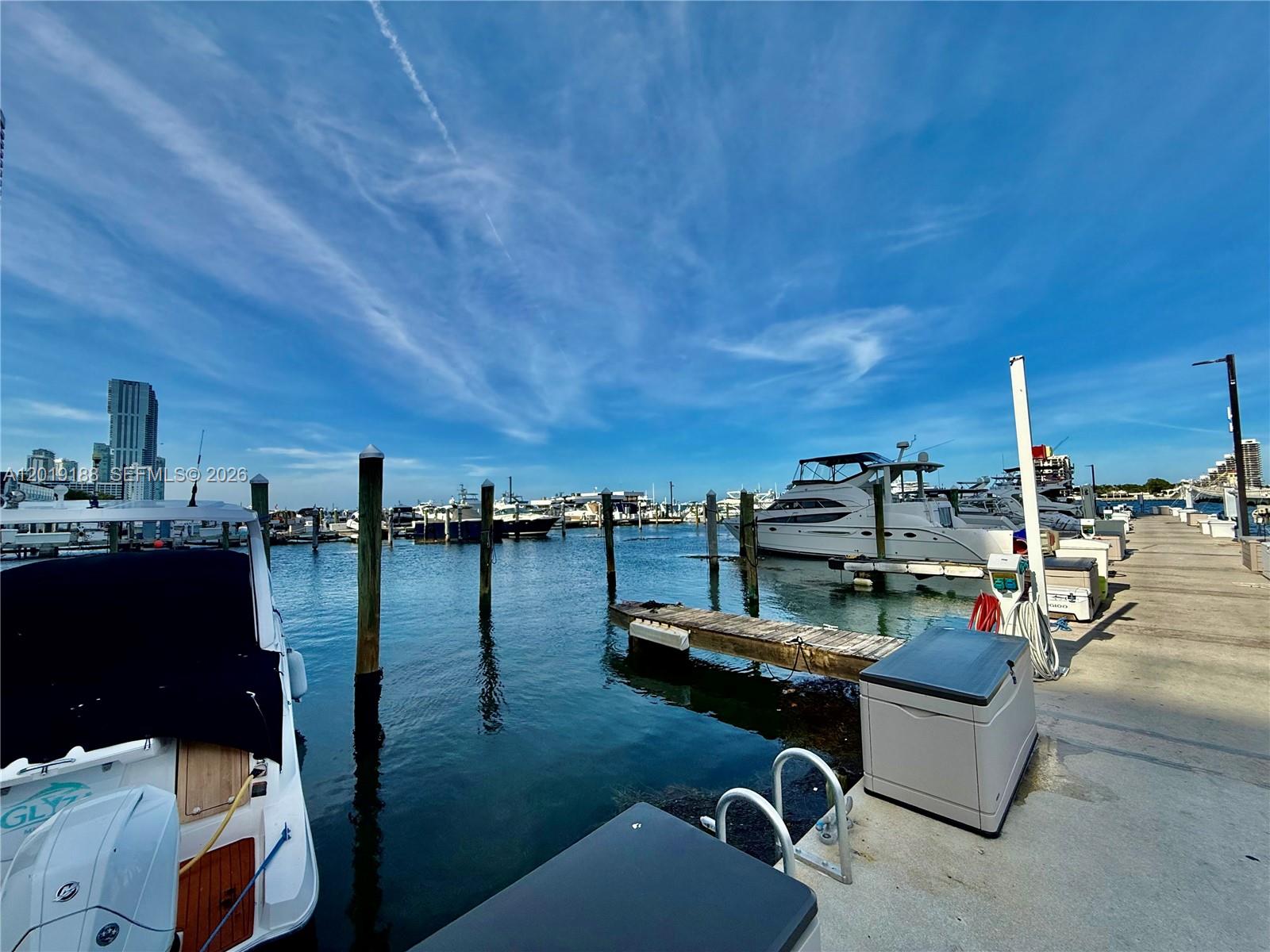 VENETIA CONDO - Residential