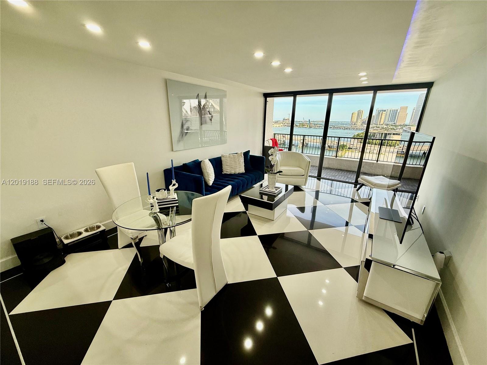 VENETIA CONDO - Residential