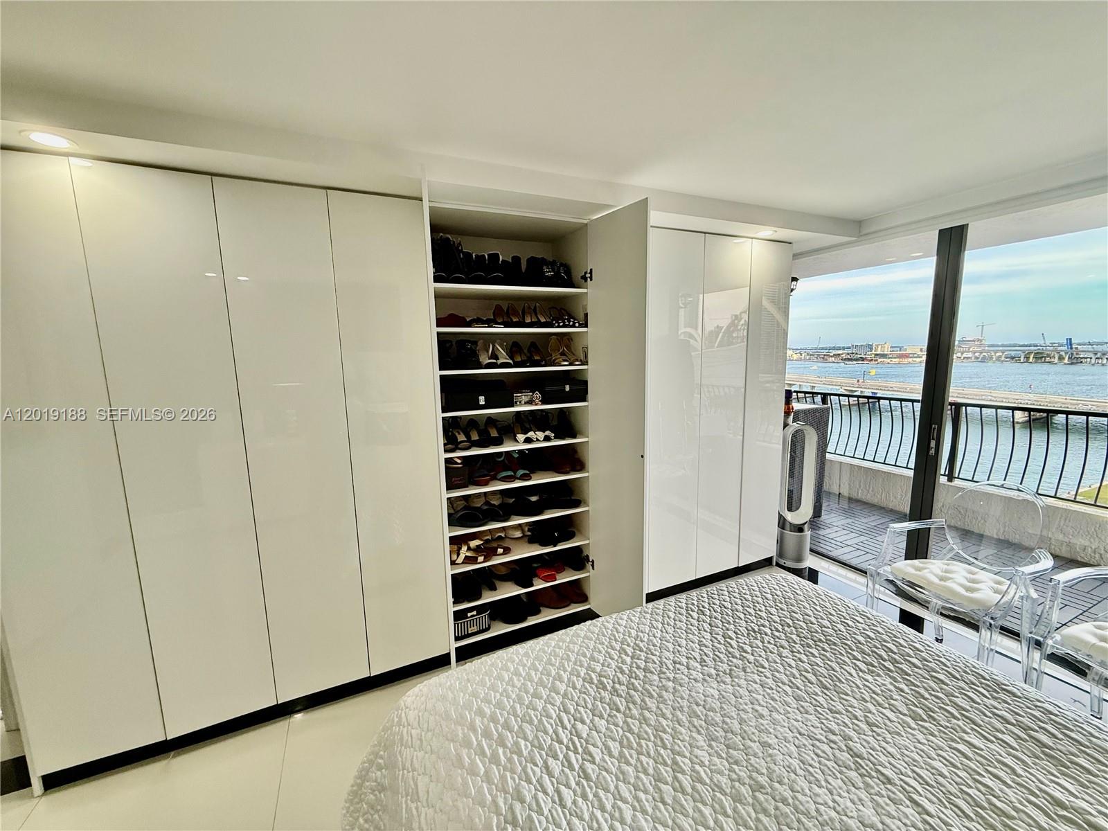 VENETIA CONDO - Residential