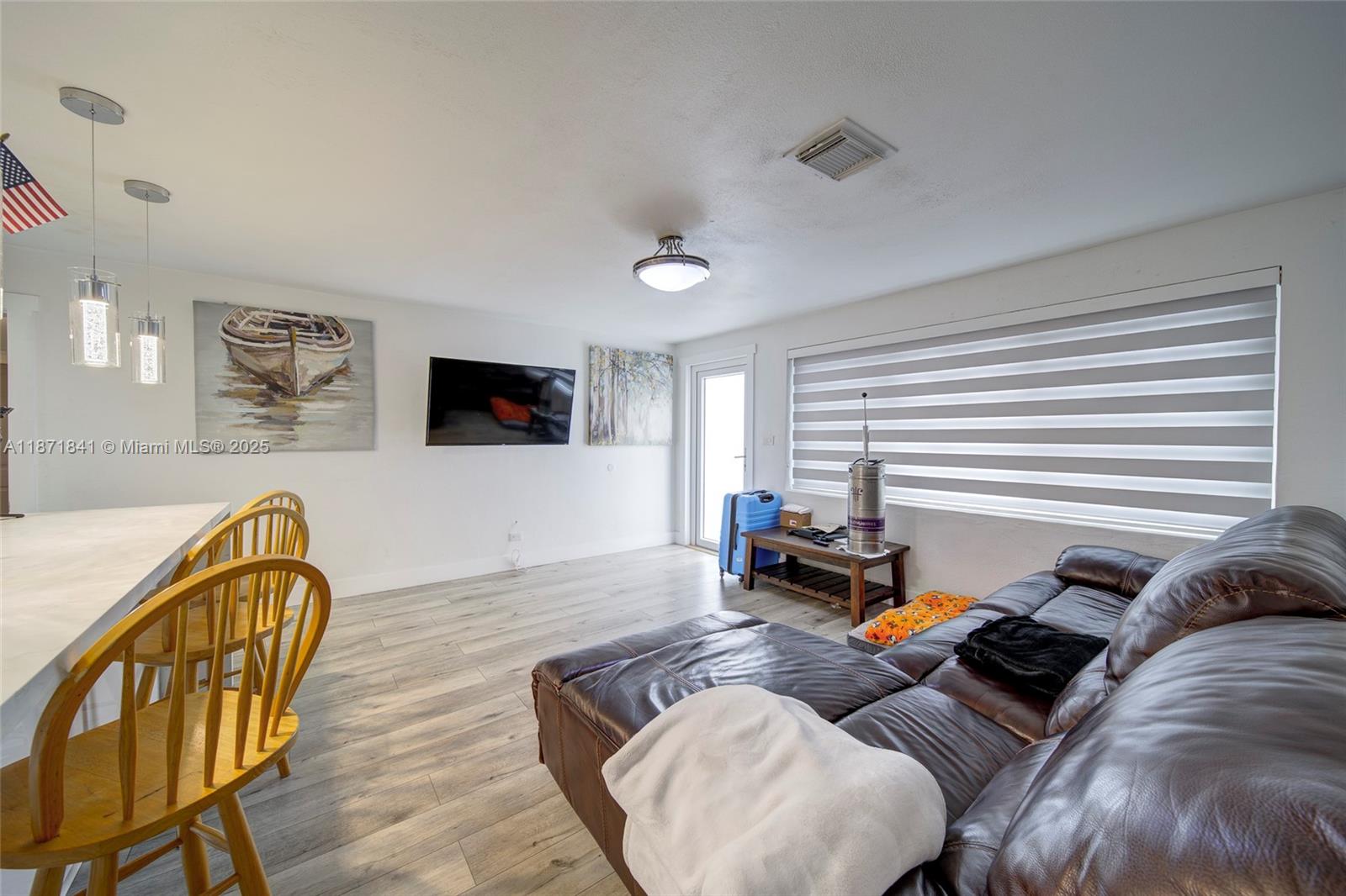 BISCAYNE VILLAGE HEIGHTS - Residential