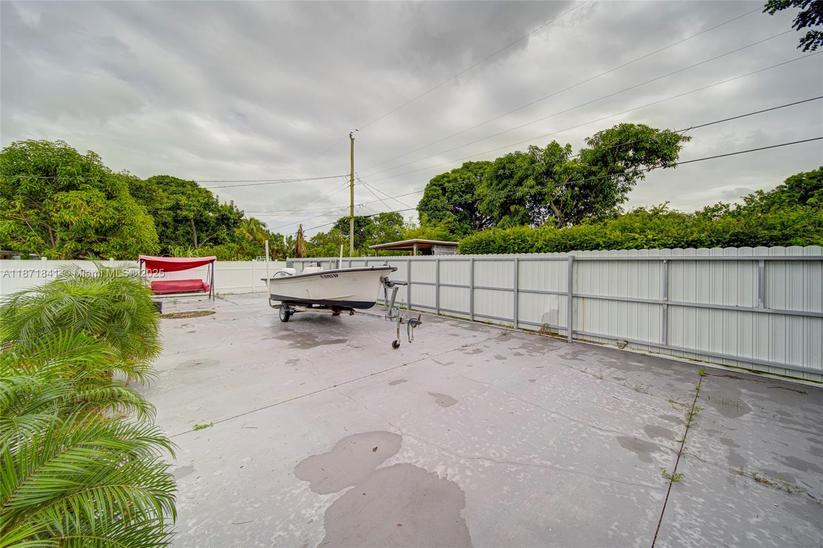 BISCAYNE VILLAGE HEIGHTS - Residential