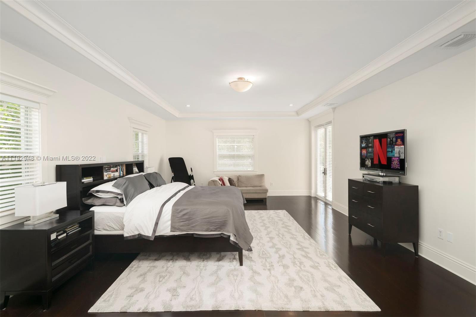 SNAPPER CREEK GROVES - Residential