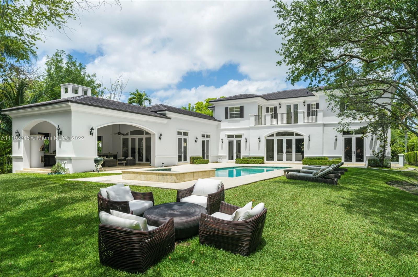 SNAPPER CREEK GROVES - Residential