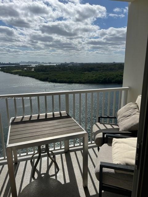 ARLEN HOUSE CONDO - Residential