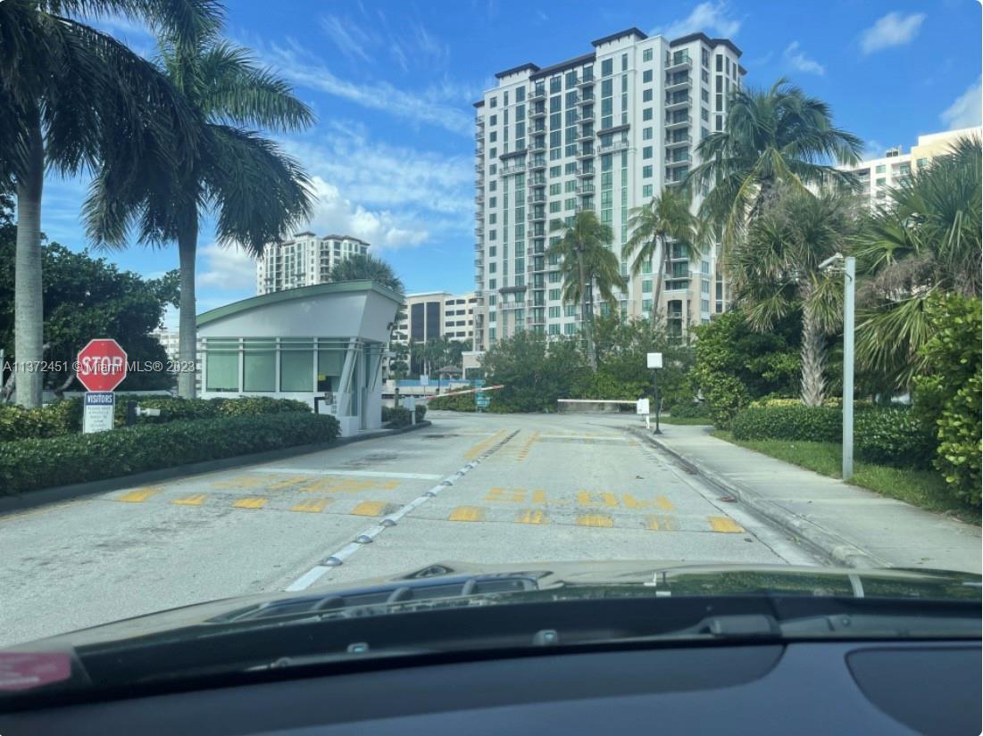 ARLEN HOUSE CONDO - Residential