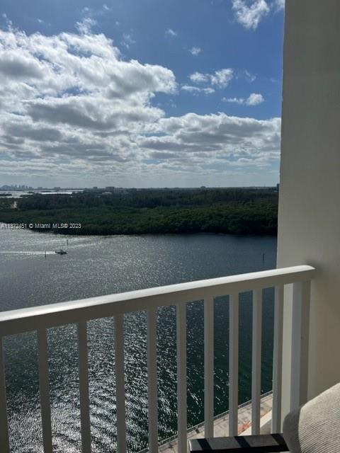 ARLEN HOUSE CONDO - Residential