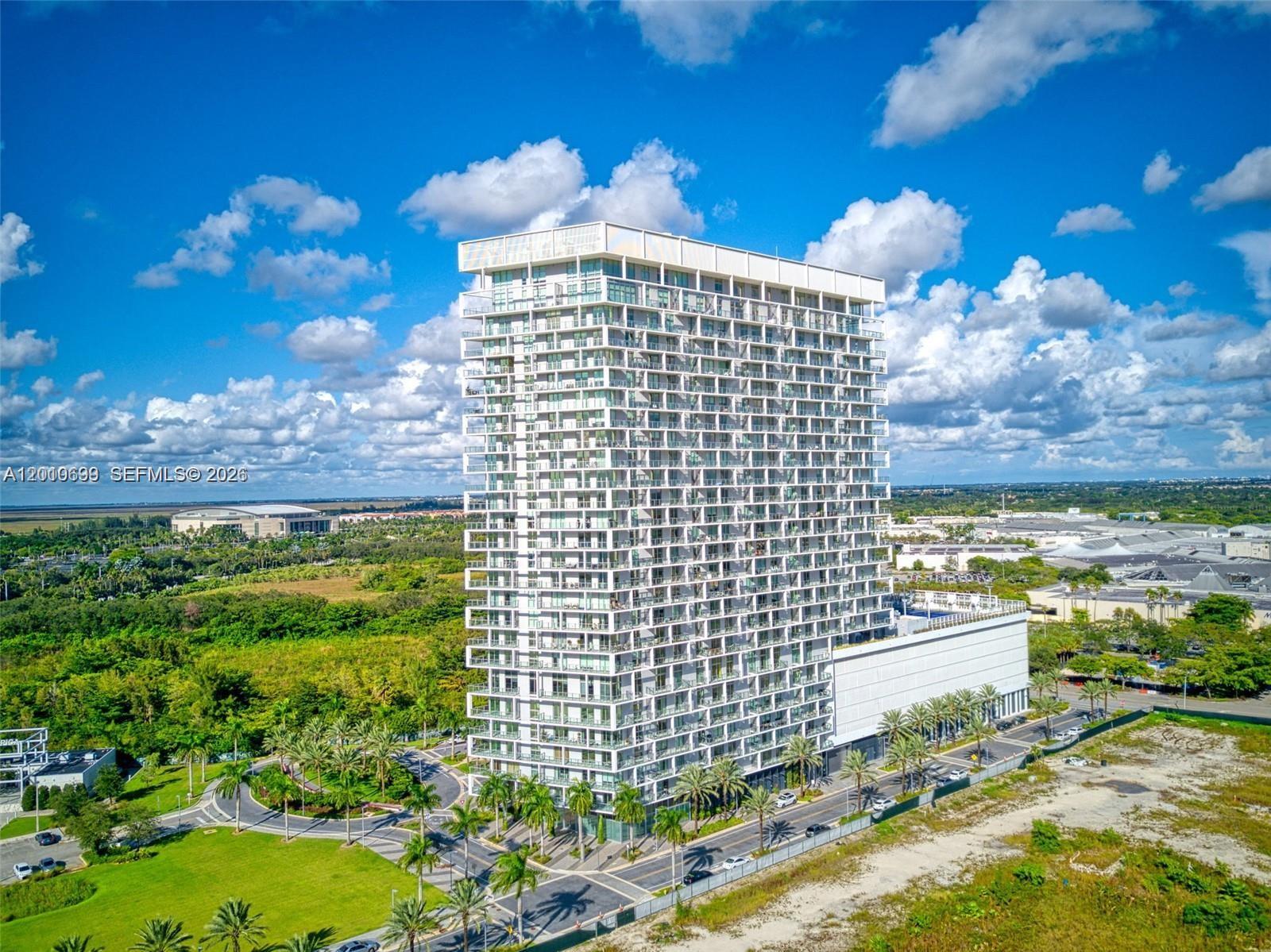 METROPICA NORTH TOWER ONE - Residential