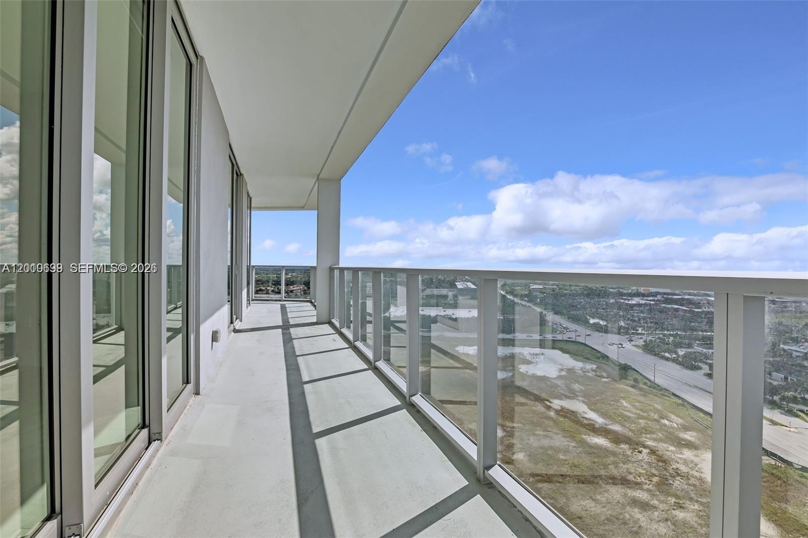 METROPICA NORTH TOWER ONE - Residential