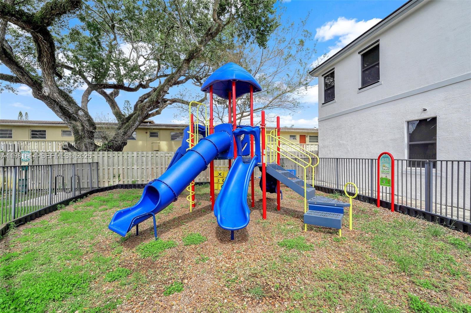 RIVERSIDE NO 2 - Residential