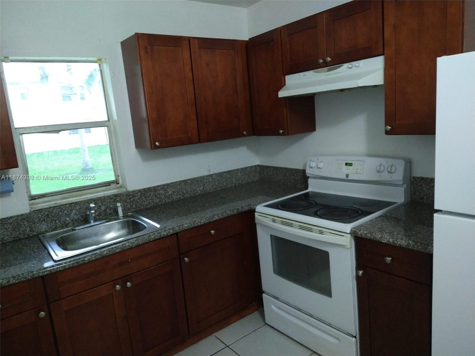 CALYPSO CAY CONDO - Residential Lease