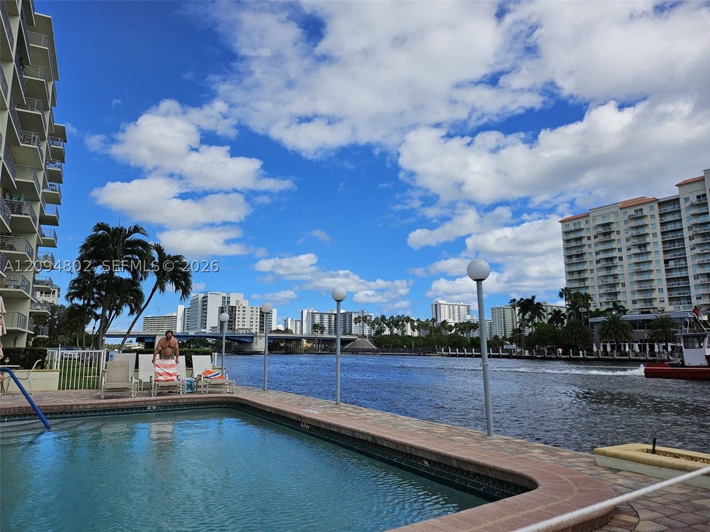 Photo of 2900 NE 30th St #H3, Fort Lauderdale, FL 33306 (MLS # A12094802)