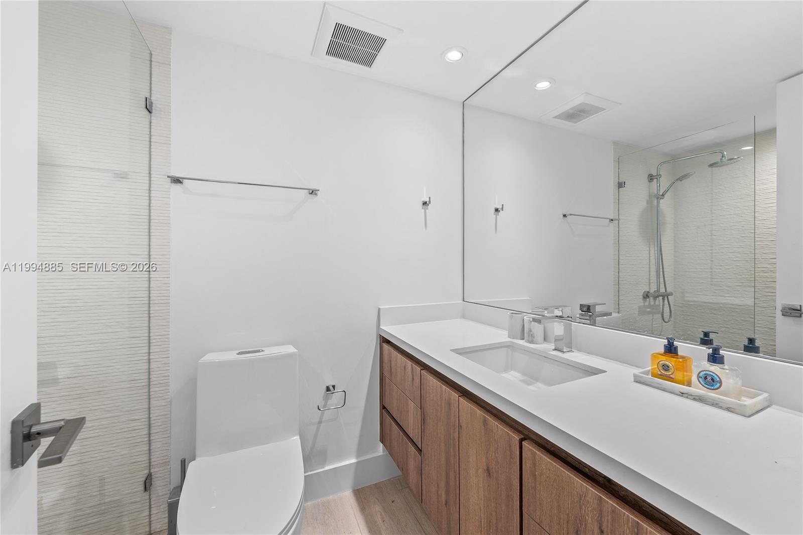 KEY BISCAYNES COMMODORE C - Residential