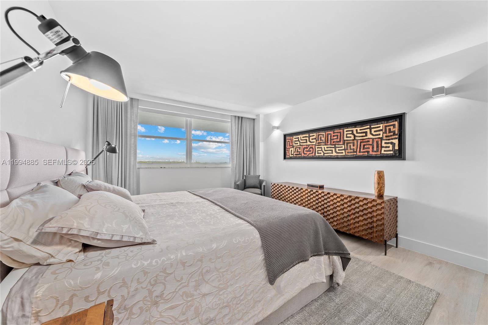 KEY BISCAYNES COMMODORE C - Residential