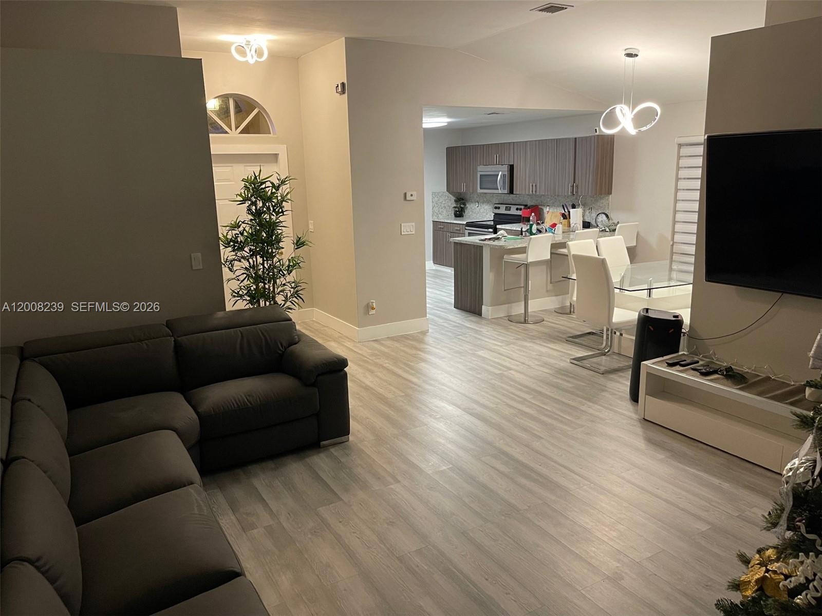 SILVER LAKES PHASE III - Residential