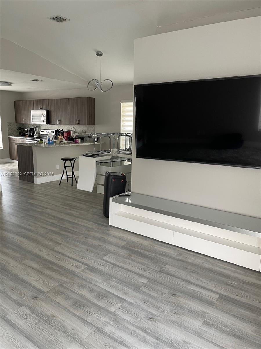 SILVER LAKES PHASE III - Residential