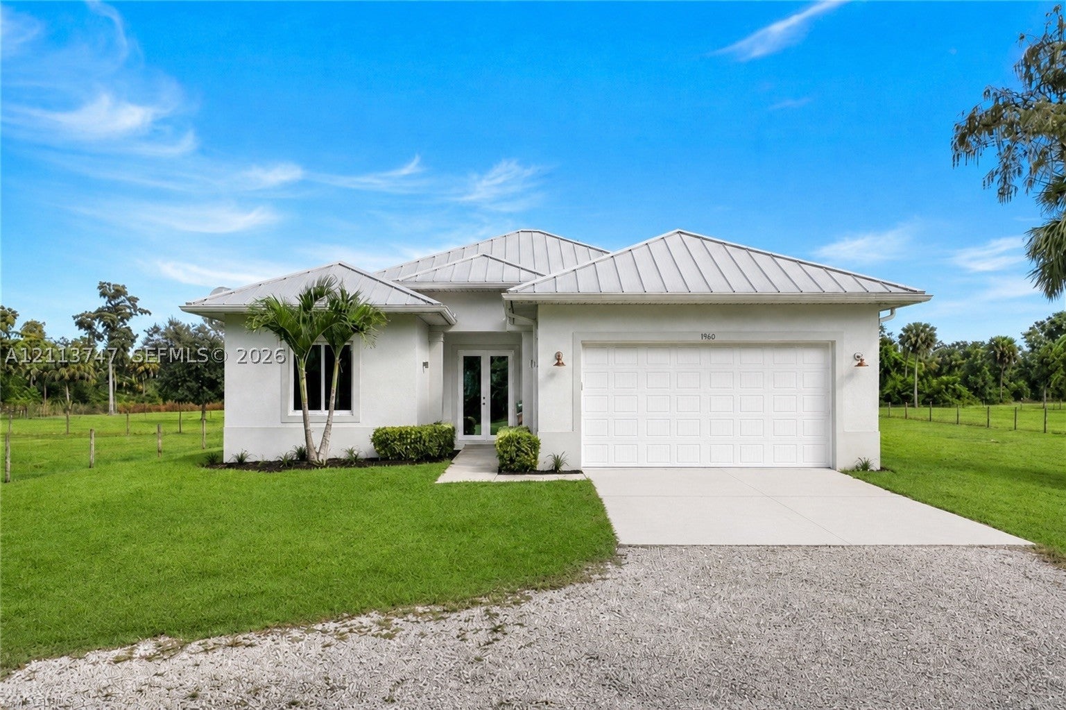 1960 Moulder Dr