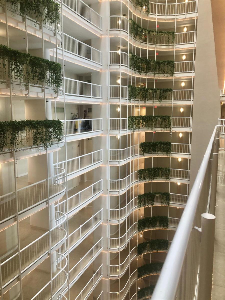 VENETIA CONDO/The Grand - Residential Lease