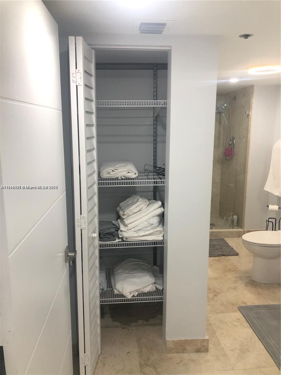 VENETIA CONDO/The Grand - Residential Lease