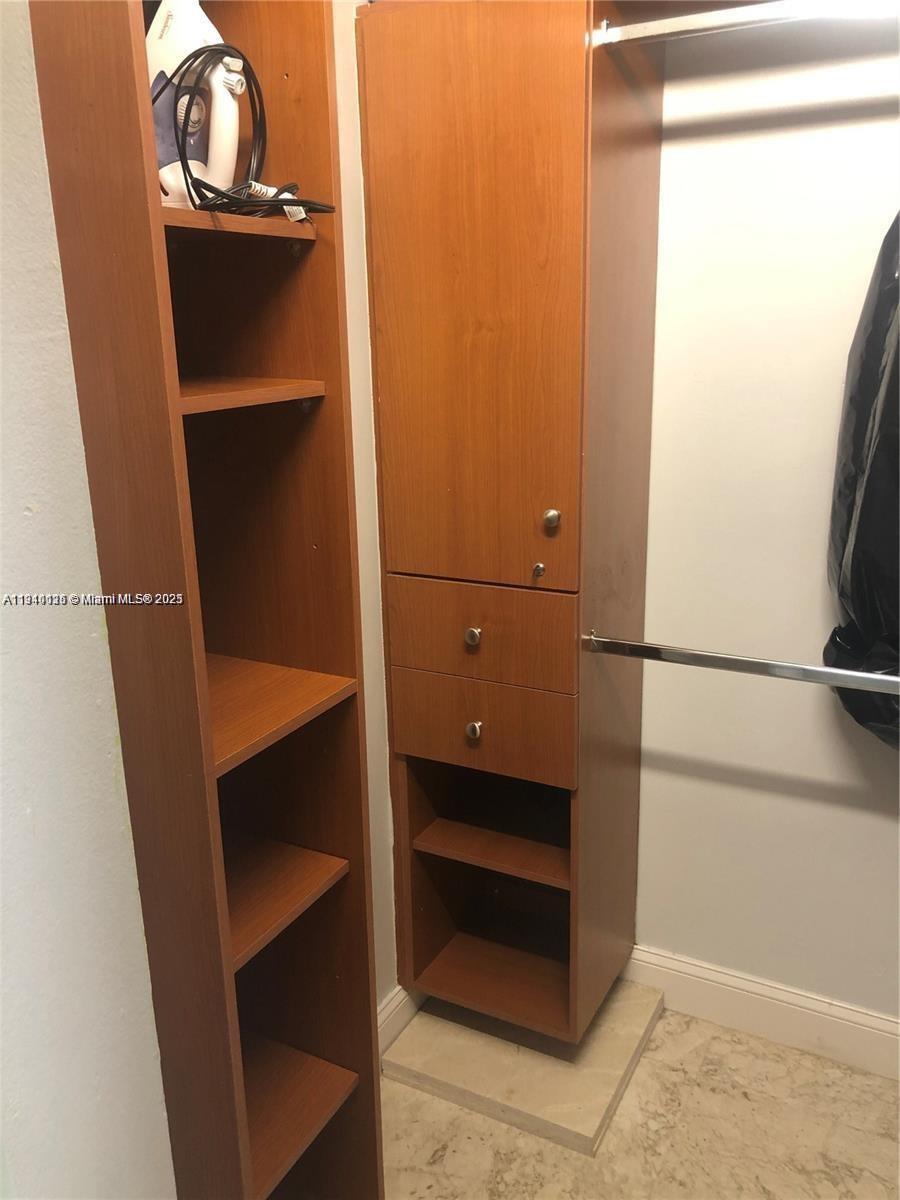 VENETIA CONDO/The Grand - Residential Lease