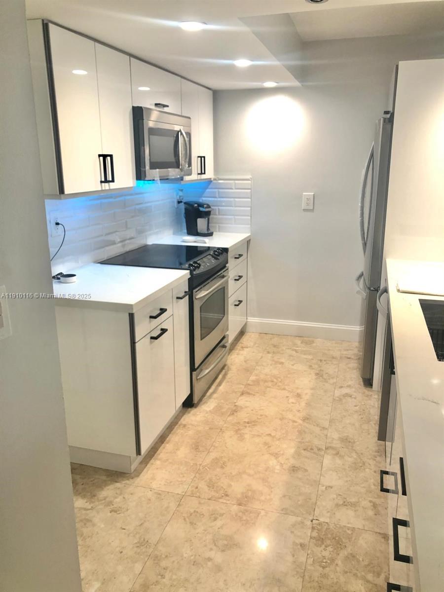 VENETIA CONDO/The Grand - Residential Lease