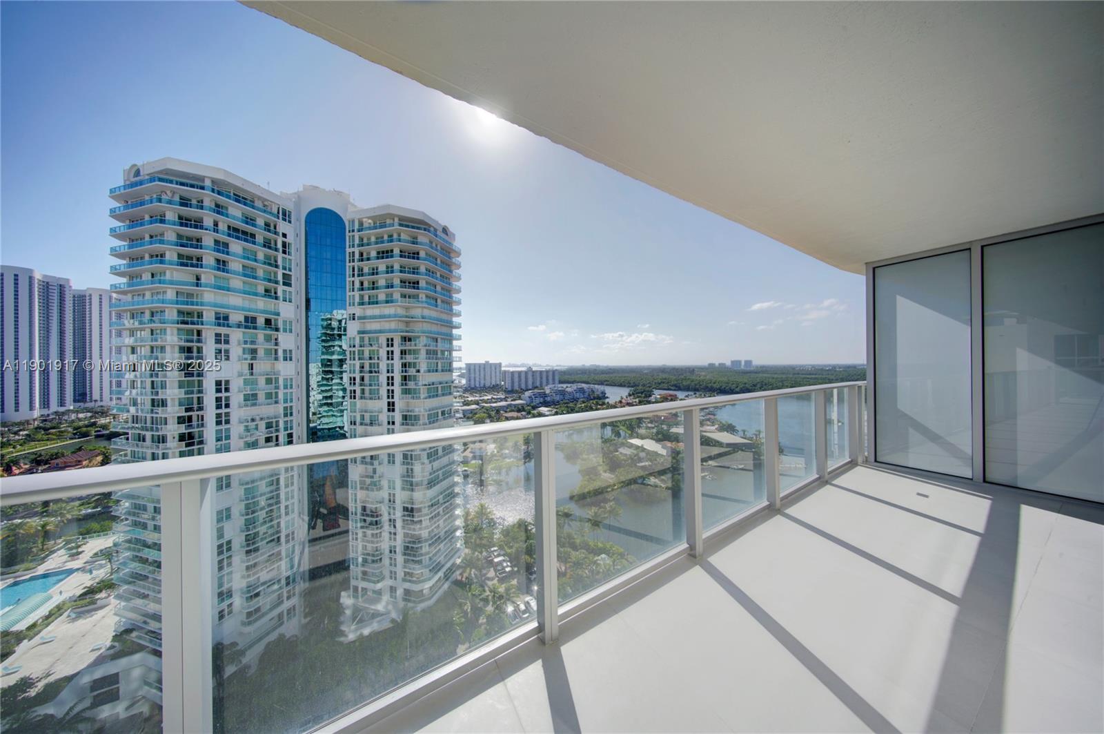 PARQUE TOWERS CONDO - Residential Lease