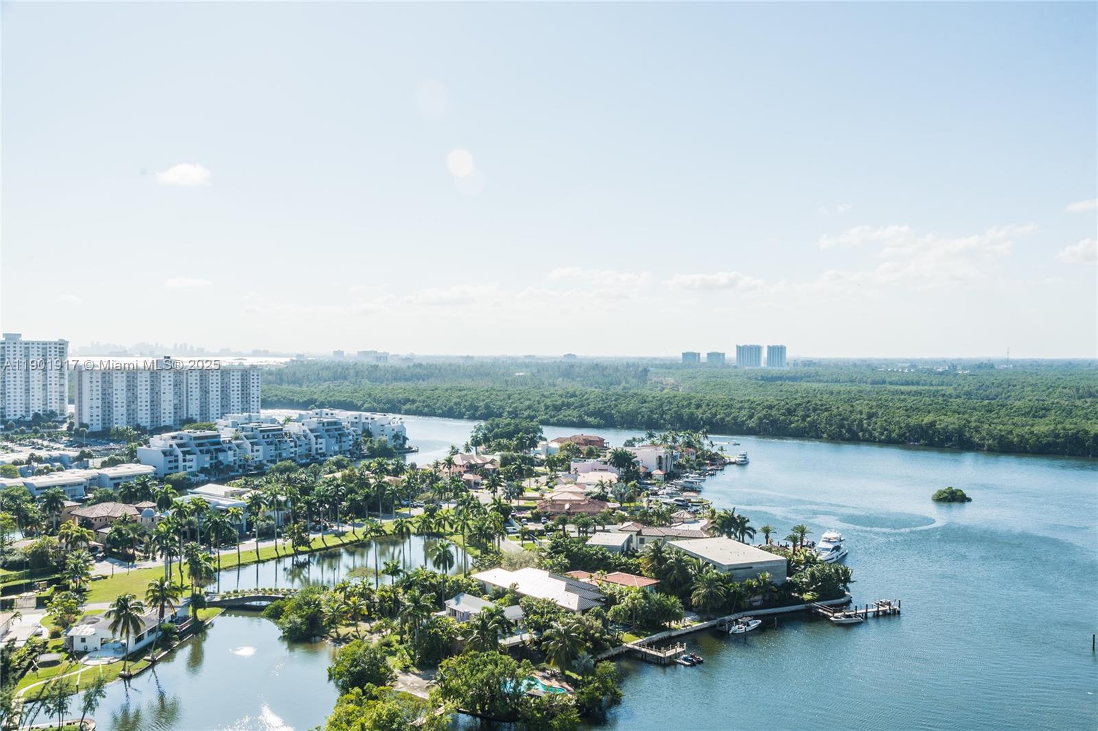 PARQUE TOWERS CONDO - Residential Lease