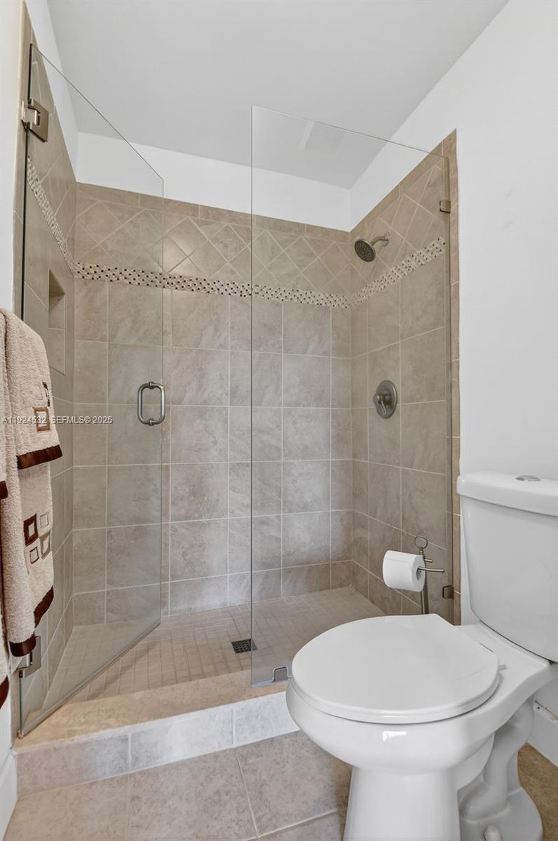 LUCERNE PARK CONDOS 1, 1A - Residential