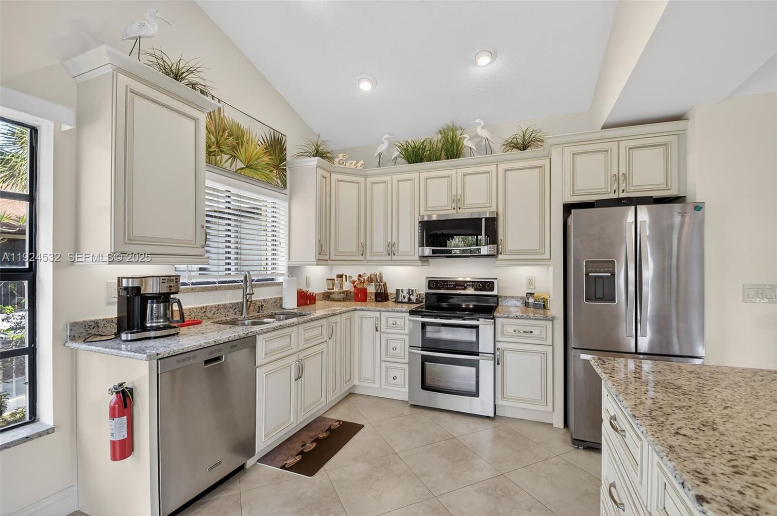 LUCERNE PARK CONDOS 1, 1A - Residential