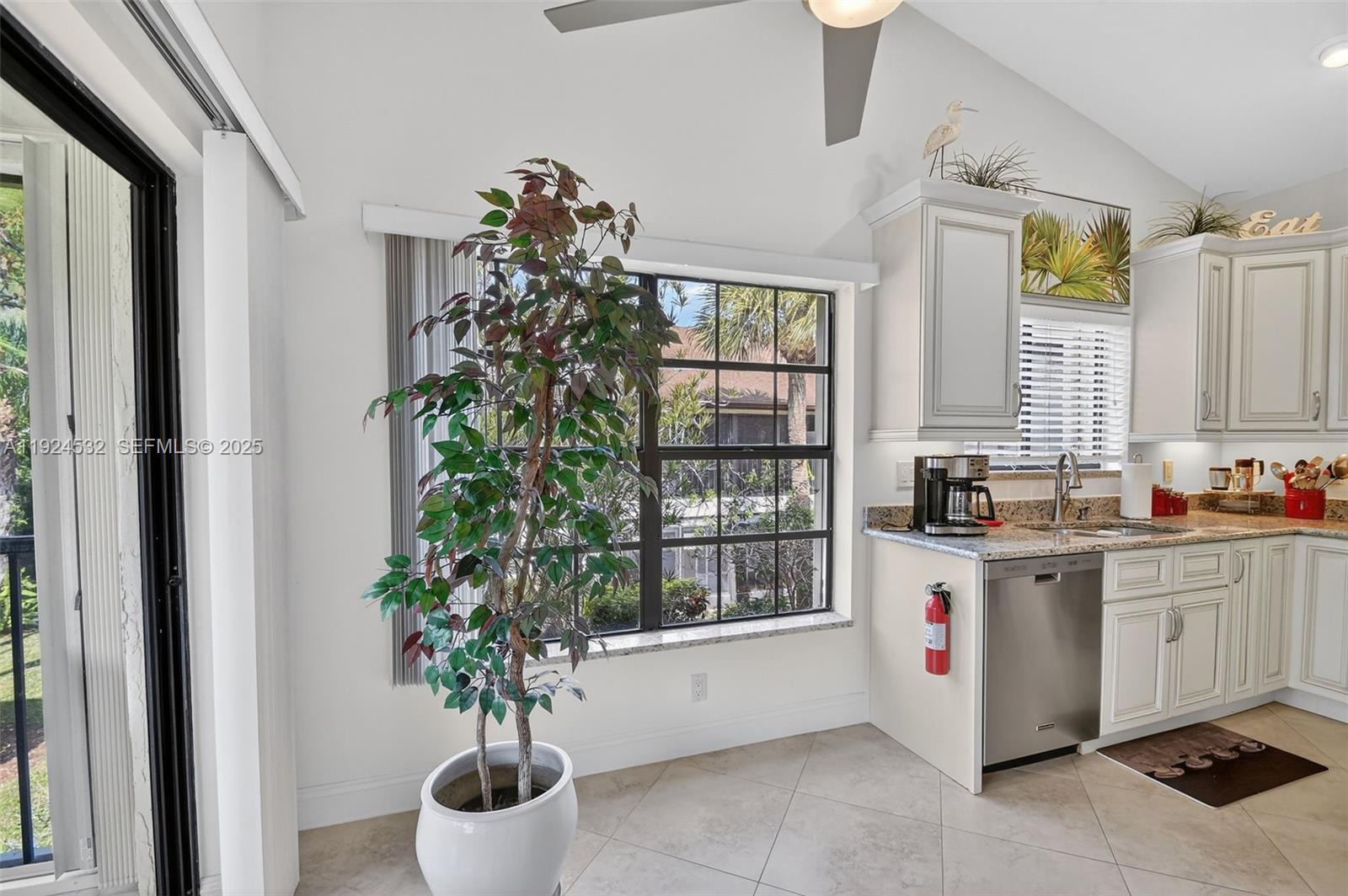 LUCERNE PARK CONDOS 1, 1A - Residential