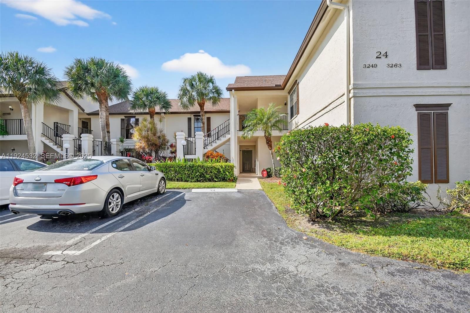 LUCERNE PARK CONDOS 1, 1A - Residential