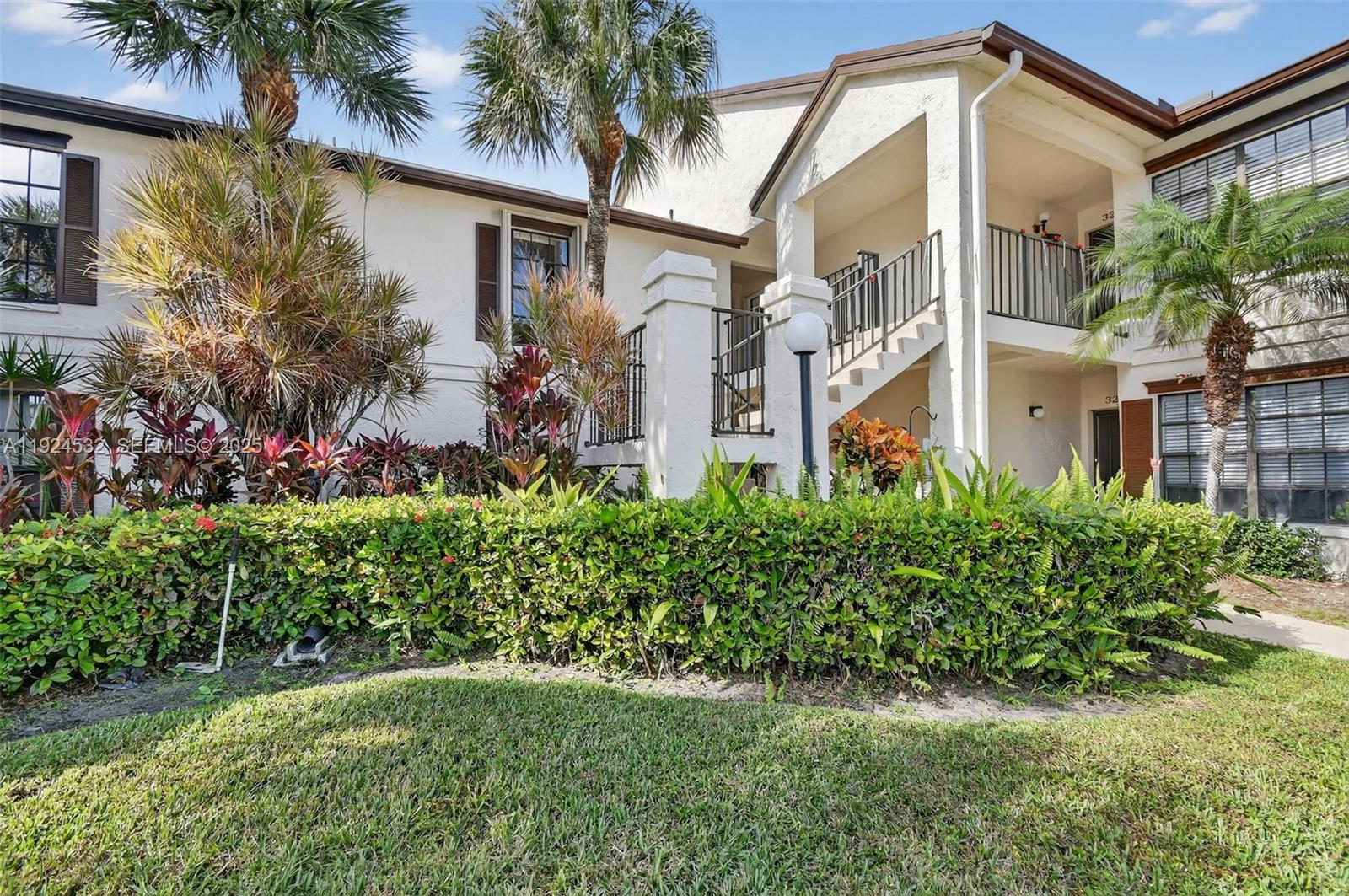 LUCERNE PARK CONDOS 1, 1A - Residential