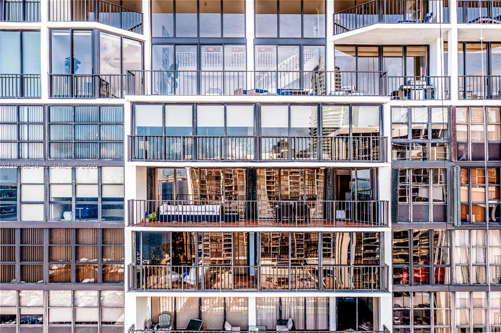 BRICKELL PLACE PHASE II C - Residential Lease