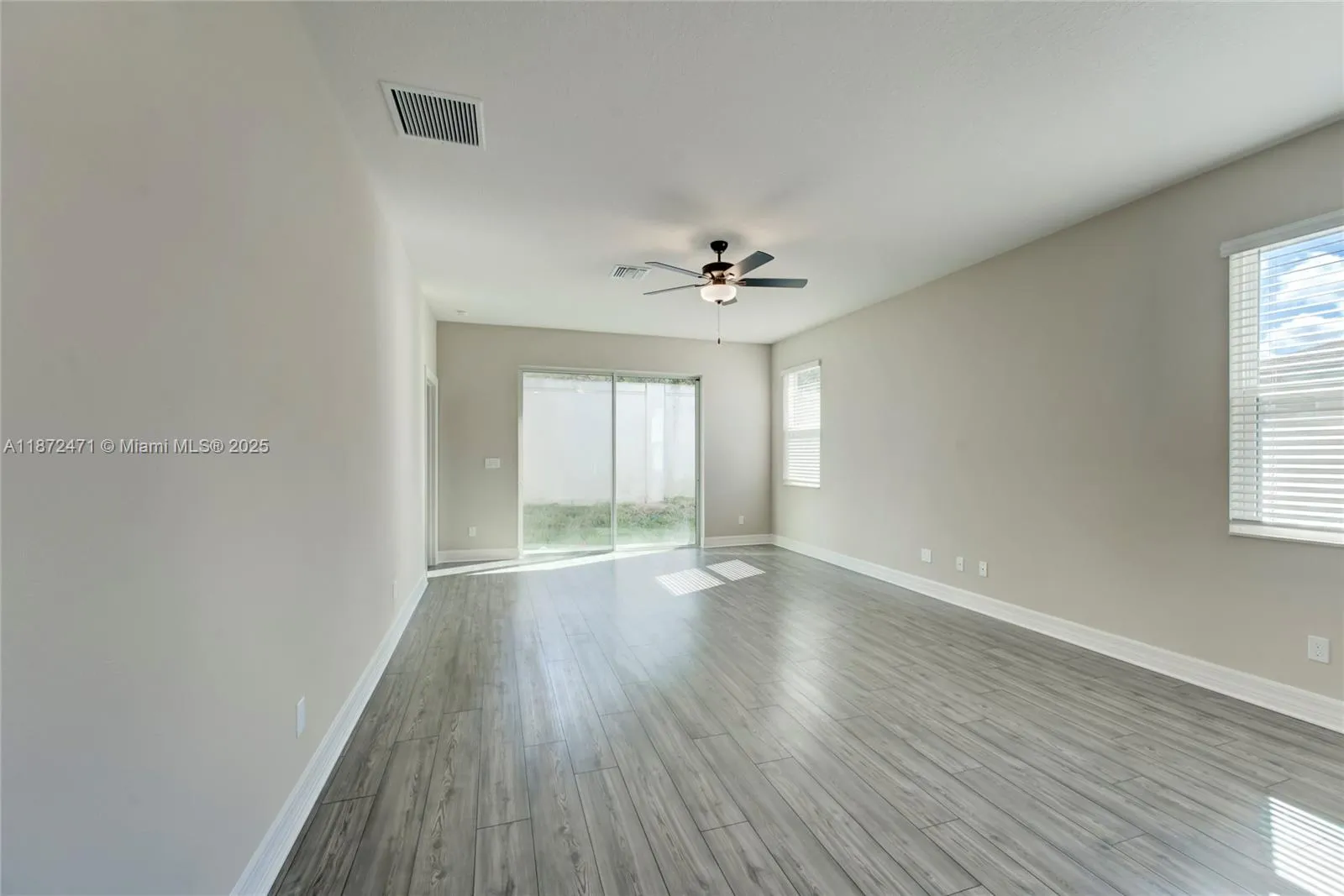 Fort Pierce, Florida 34947, United States, 4 Bedrooms Bedrooms, ,2 BathroomsBathrooms,Residential,Active,203660