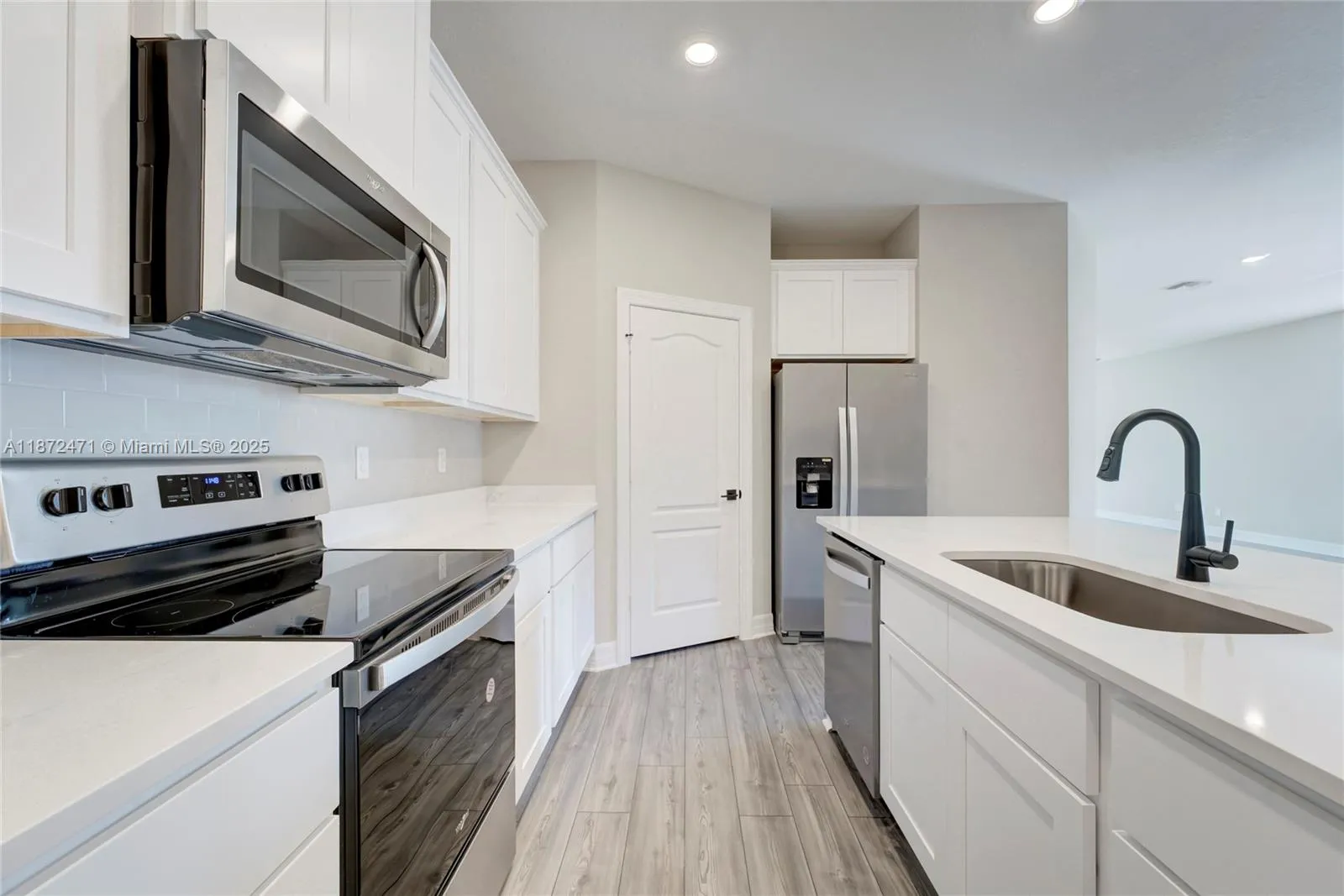 Fort Pierce, Florida 34947, United States, 4 Bedrooms Bedrooms, ,2 BathroomsBathrooms,Residential,Active,203660