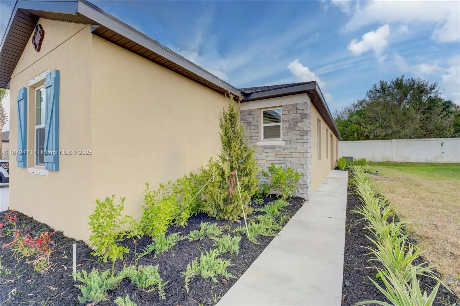 Fort Pierce, Florida 34947, United States, 4 Bedrooms Bedrooms, ,2 BathroomsBathrooms,Residential,Active,203660