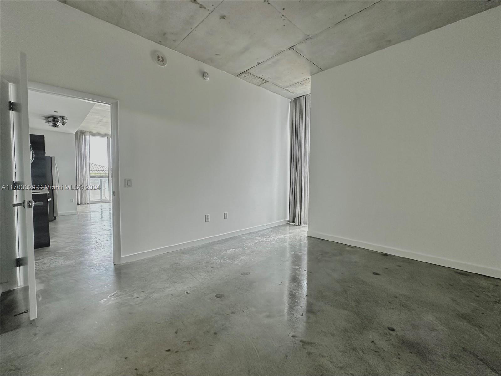 151 SE 1st St 1501